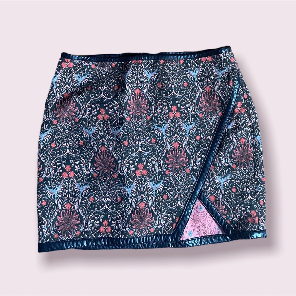 Express Y2K Style Floral Pattern Faux Leather Trim Mini Skirt